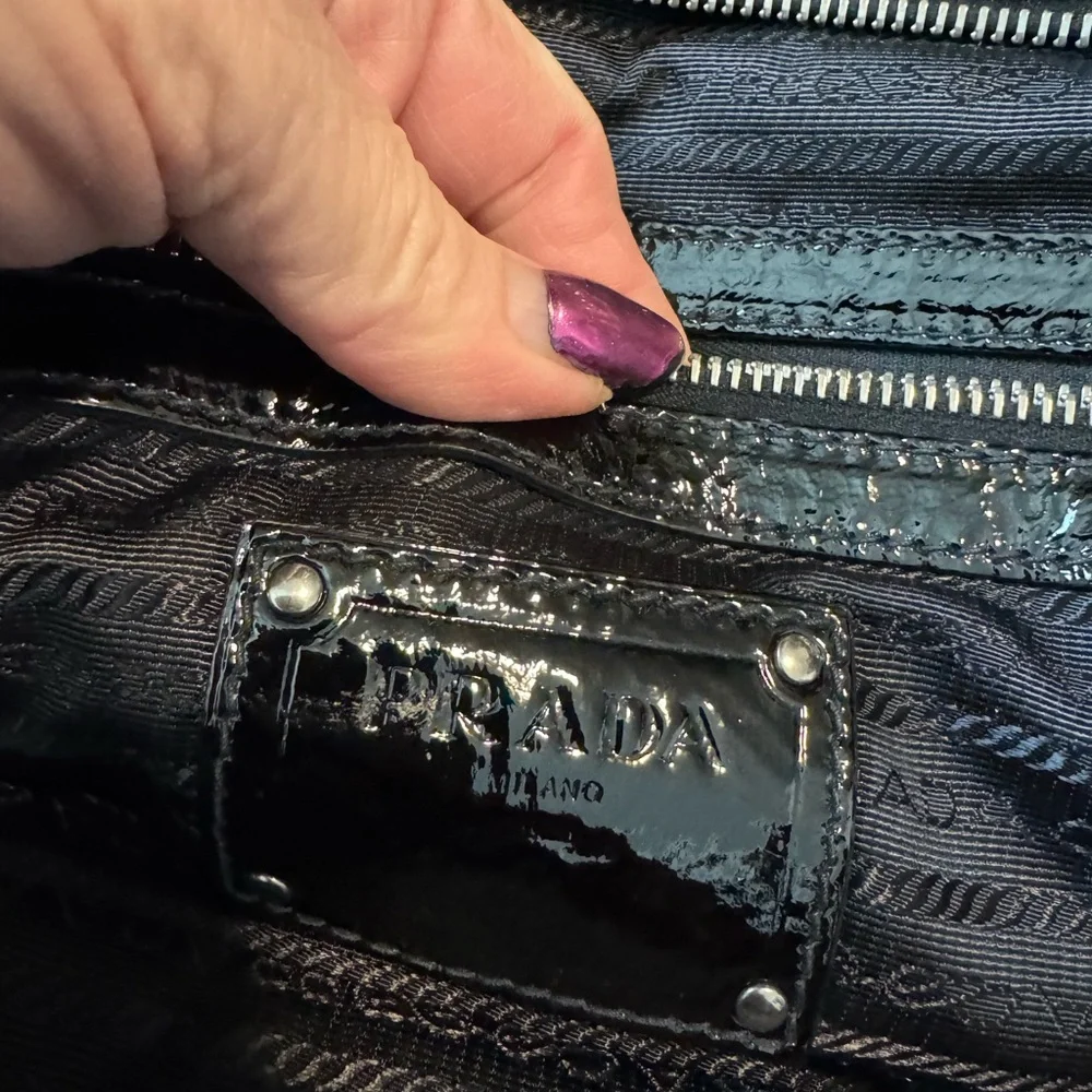 Vintage Prada Black Patent Leather Quilted Shoulder Bag Large - Picture 5 of 8